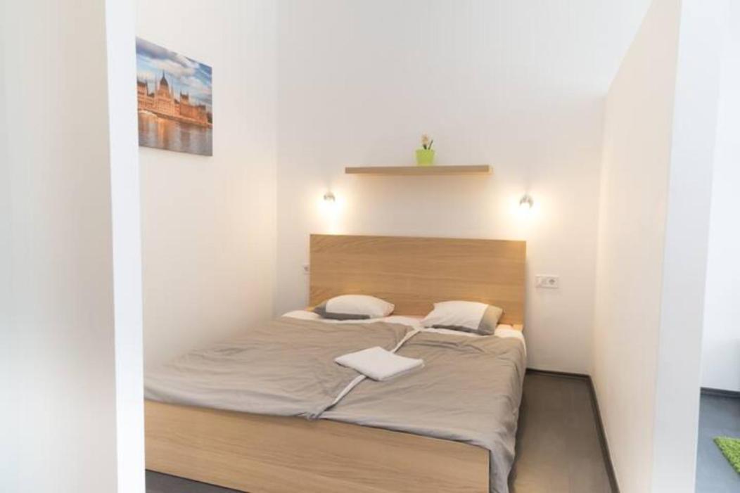 Hi-Bp Sunny Home Apartments In The Heart Of Budapest Exteriör bild