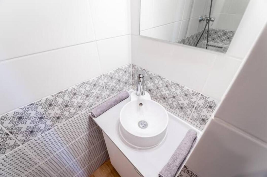 Hi-Bp Sunny Home Apartments In The Heart Of Budapest Exteriör bild