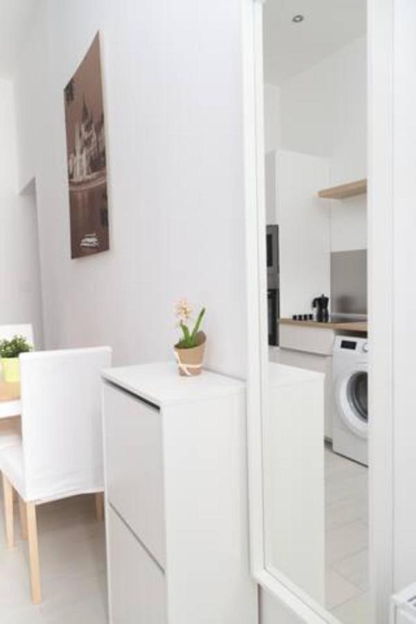 Hi-Bp Sunny Home Apartments In The Heart Of Budapest Exteriör bild